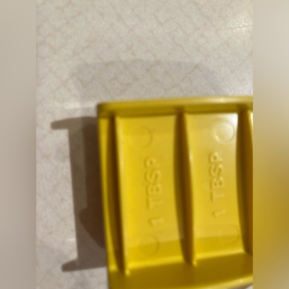 Tupperware Vintage Corn on the Cob set new - Picture 2 of 3